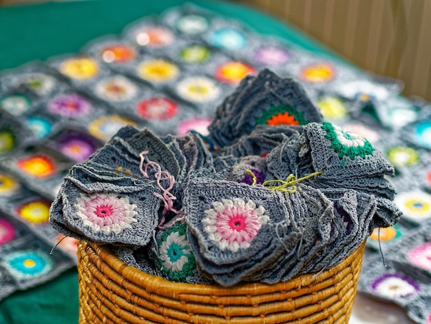 Ręcznie haftowane ozdoby